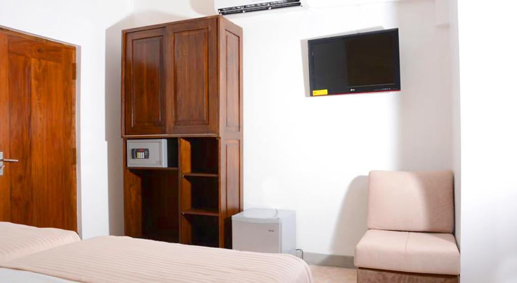 Inlak Garden Hotel Negombo Habitación foto