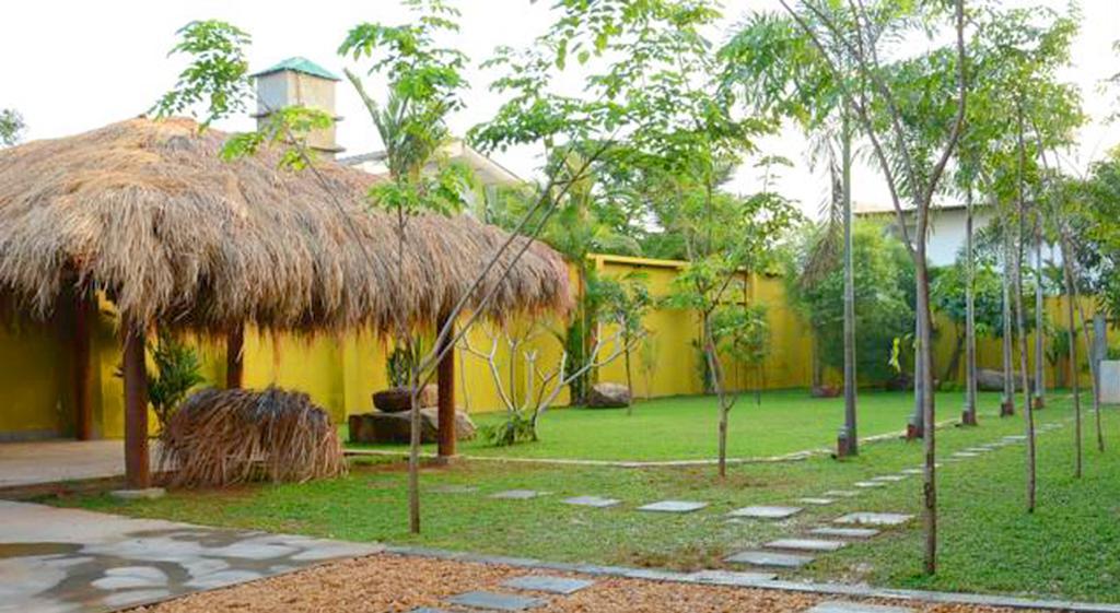 Inlak Garden Hotel Negombo Exterior foto
